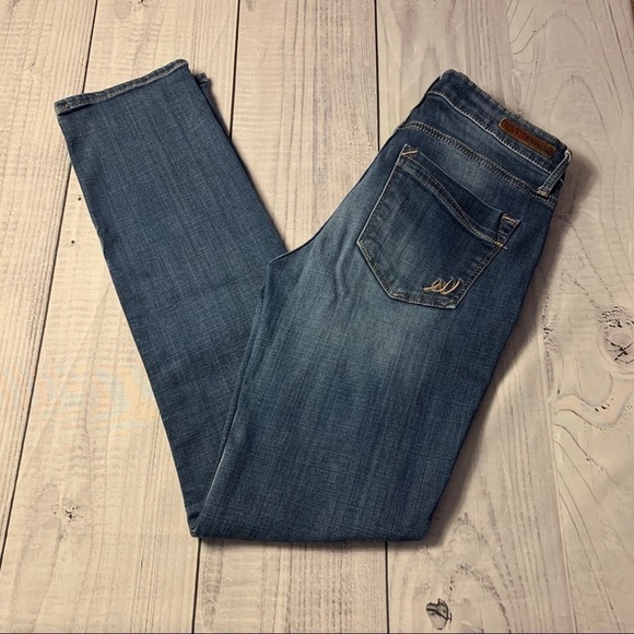✅HOST Pick✅ Express Skinny Jeans, Size 4R - Picture 2 of 8